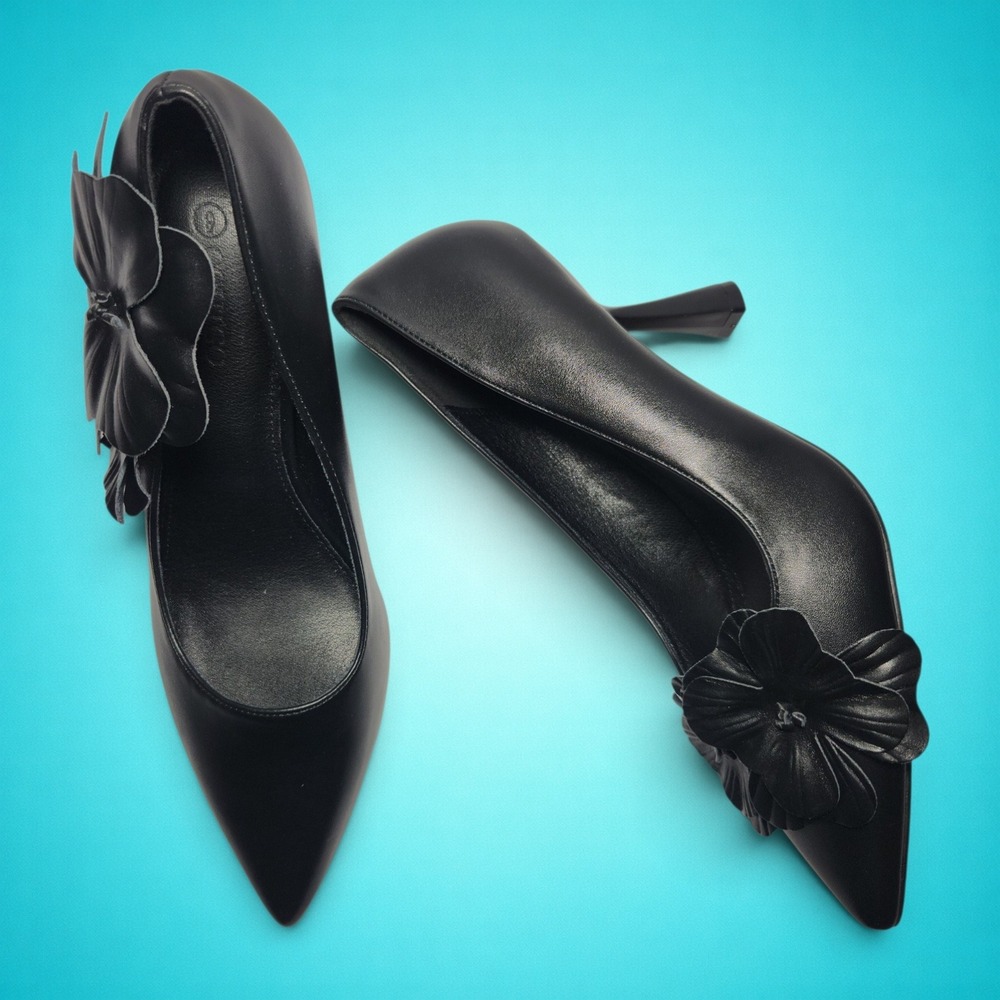 New Women's Elegant Black Pointed-Toe Heels With Flowers, Size 9 - Picture 2 of 6
